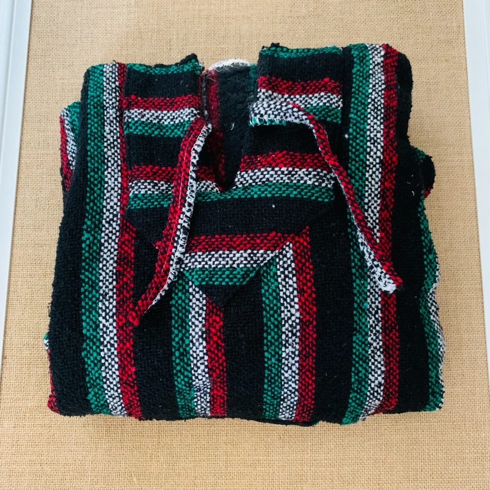 Mexican poncho! ❤️🤍💚